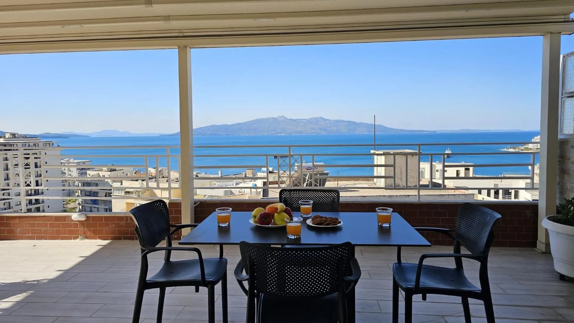 Two-Bedroom Penthouse Apartment In Sarandë