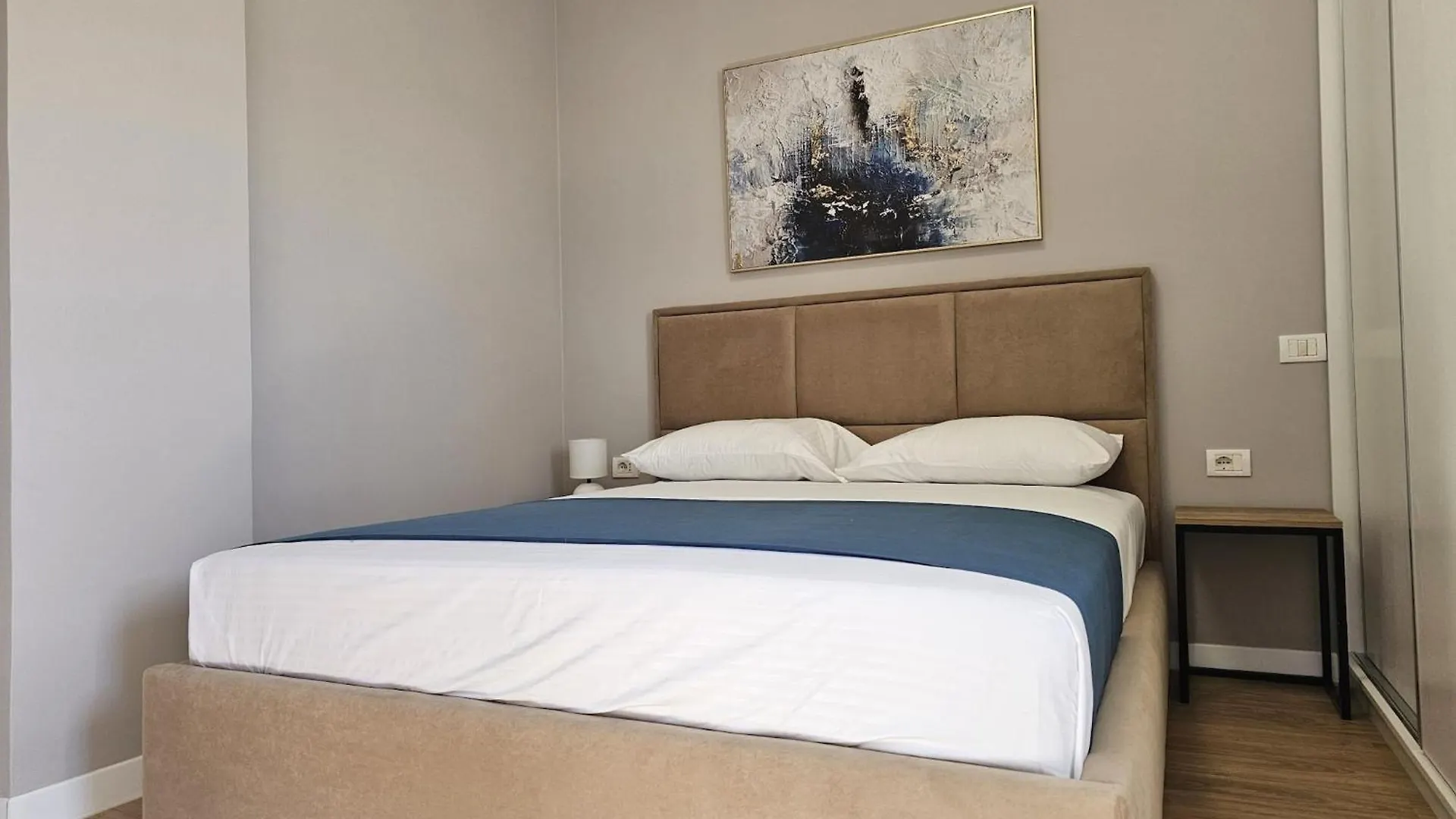 Two-Bedroom Penthouse Apartment In Sarandë 0*,